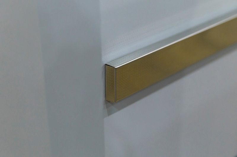 Supermarket Check Out Counter With Gate